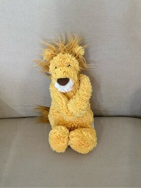 Jellycat London Bashful Lion Plush Toy Stuffed Animal Golden Brown Medium 12"